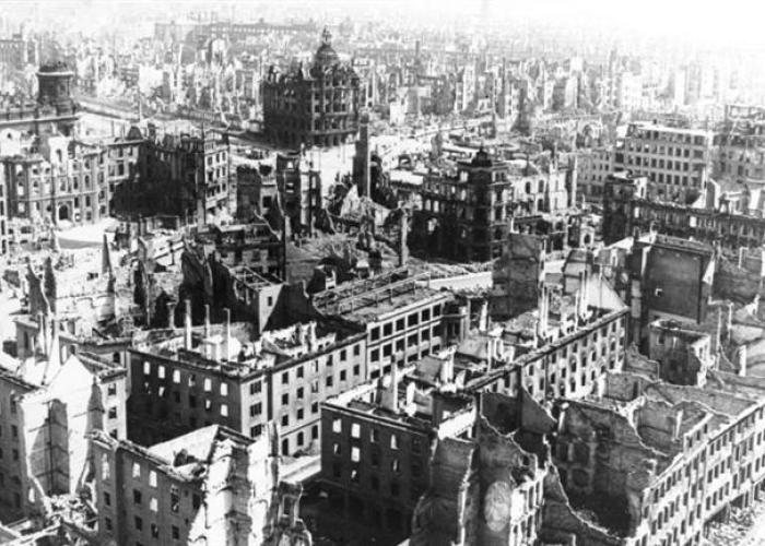 Other|The Aerial Bombing of Dresden 1945|Peace Palace Library