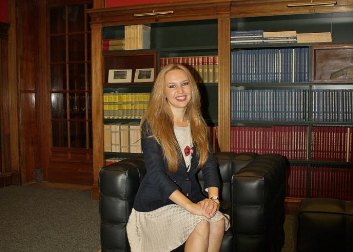 Portrait|Library User in the Spotlight Elena Gulyaeva|Peace Palace Library