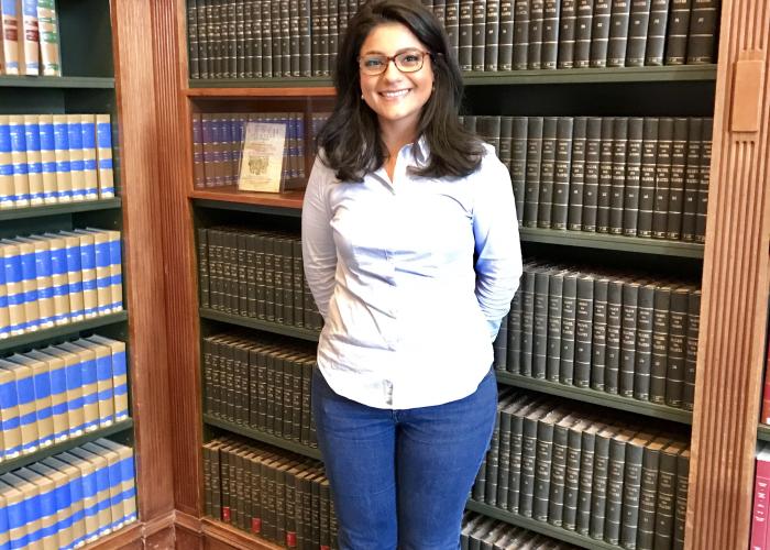 Portrait|Maria Clara Hernandes Library User I|Peace Palace Library